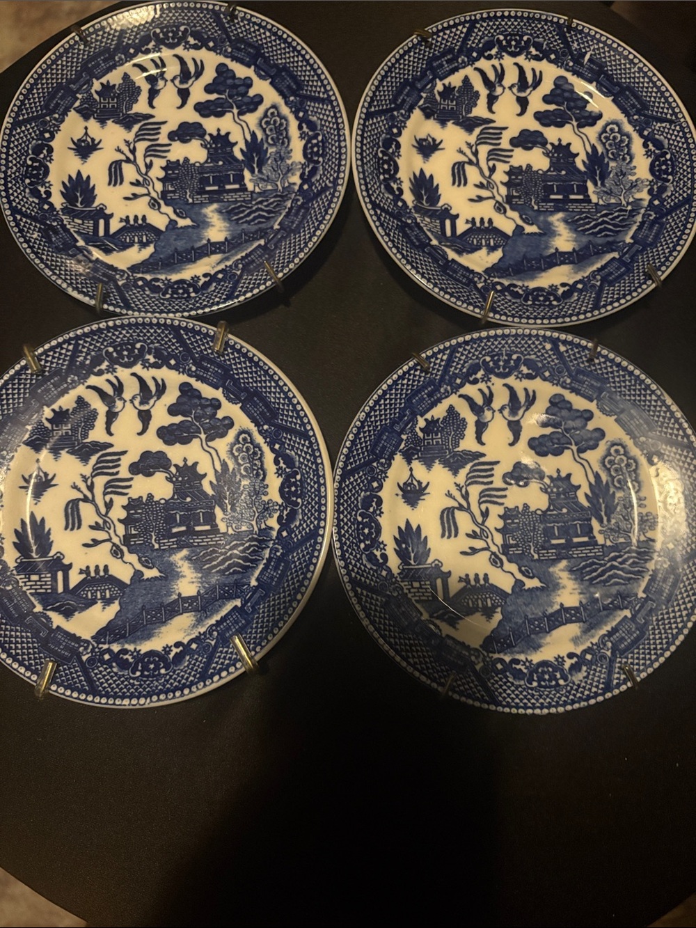 Blue and White Willow Decorative Dinner Plates - Set of 4